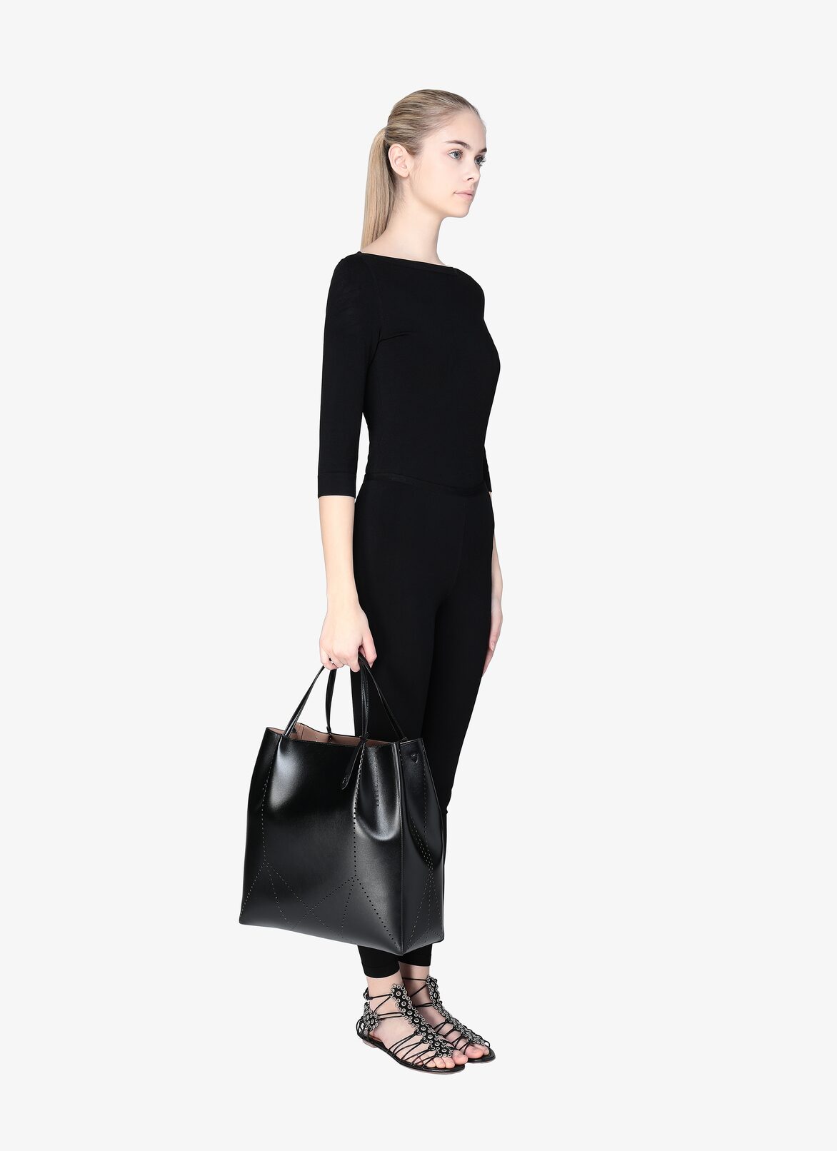 MARGUERITE MED CUIR LUX POINCONNE BLACK ALAÏA BLACK  MARGUERITE MED CUIR LUX POINCONNE BLACK